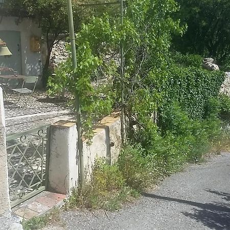 Appartement Dans Hameau Provencal Allauch Esterno foto
