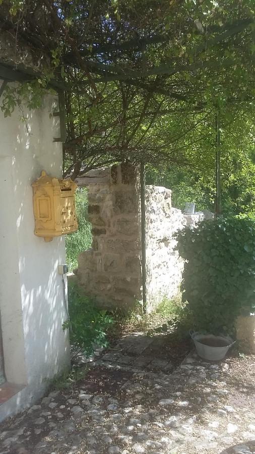 Appartement Dans Hameau Provencal Allauch Esterno foto