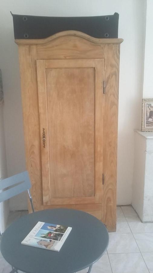 Appartement Dans Hameau Provencal Allauch Esterno foto