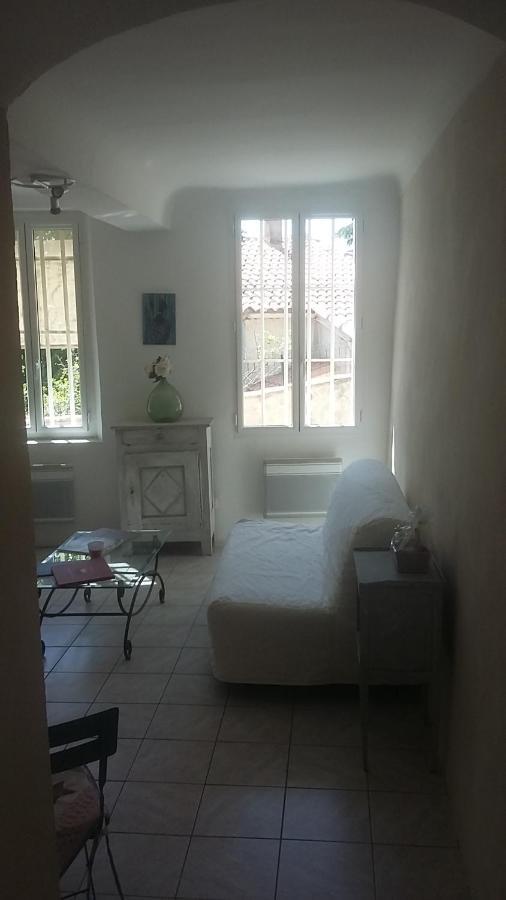 Appartement Dans Hameau Provencal Allauch Esterno foto
